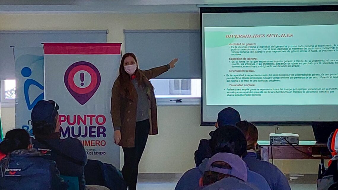 Río Primero capacita a su personal sobre temas de género