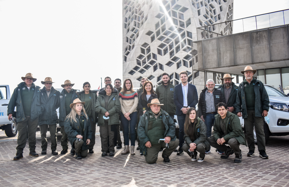 Se entregaron siete camionetas 0 km a guardaparques provinciales y personal del área Bosques