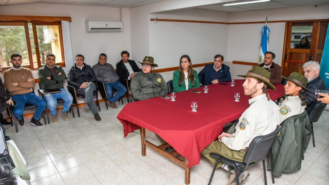 La Para: Guzmán presente en la firma del Primer Convenio Colectivo de Trabajo para Guardaparques de Parques Nacionales