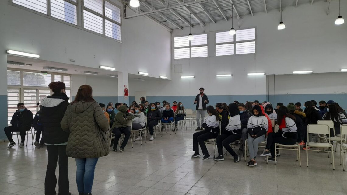 Villa Santa Rosa: Charlas en la semana de prevención del consumo de drogas