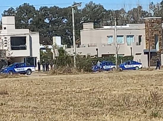 Morteros: hieren a un hombre de un balazo en un violento robo