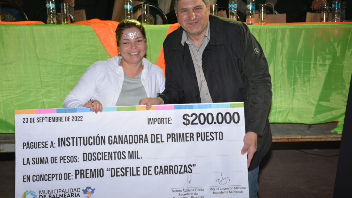 Balnearia: la escuela de colonia Frontera Norte se llevó el premio mayor de las carrozas de primavera