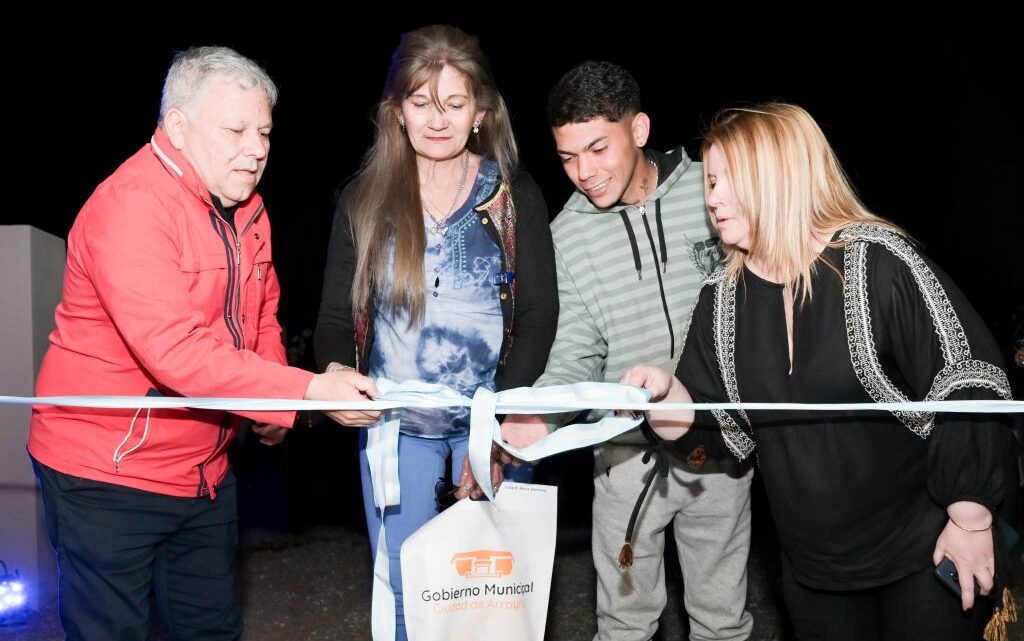 Arroyito: Benedetti entregó 16 nuevas viviendas