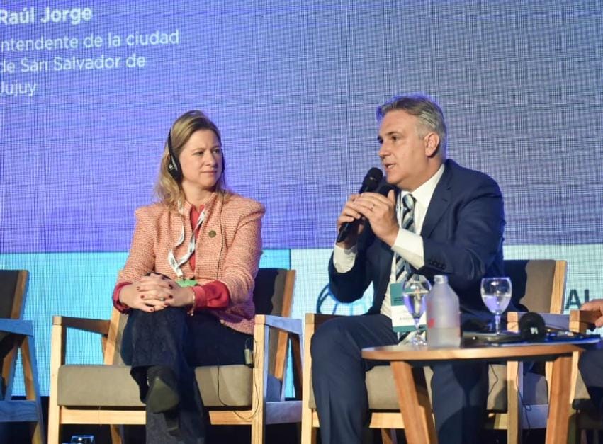 Llaryora disertó en la Cumbre  Global de Alcaldes “C40”