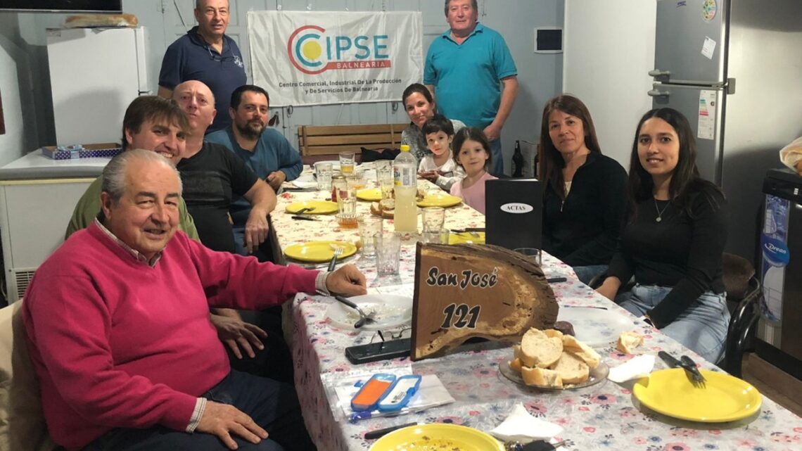 Balnearia: Centro Comercial avanza con la obra de su propia sede