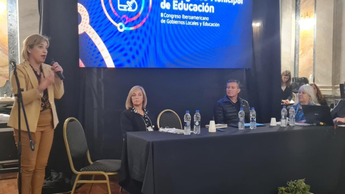 Río Primero: la intendenta Cravero disertó sobre acciones en política pública del municipio