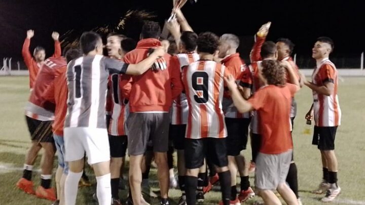 Fútbol: Rivadavia de Río Primero campeón absoluto de la Liga Regional