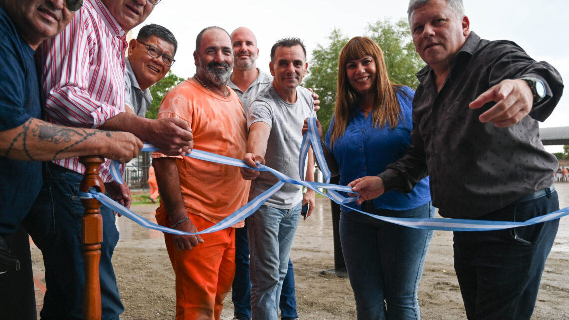 Arroyito: Benedetti inauguró baños y vestuarios para el personal municipal del Corral´on