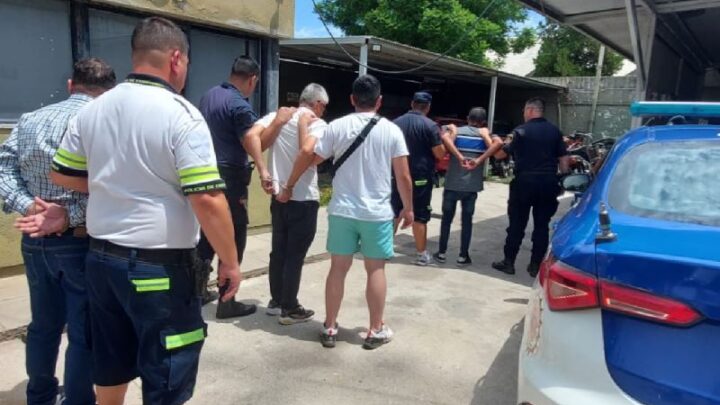Tres detenidos con inhibidores de alarmas en Arroyito