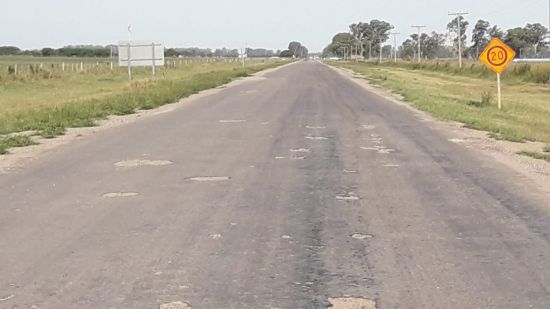 Comienzan a recuperar la ruta de acceso a Colonia Vignaud