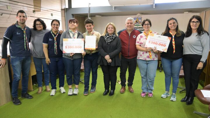 Arroyito: Benedetti entregó aporte económico a los dos grupos Scouts de la ciudad