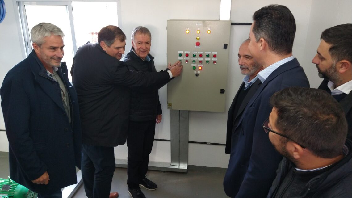 Schiaretti anunció fondos para la red de agua potable de Balnearia y Miramar