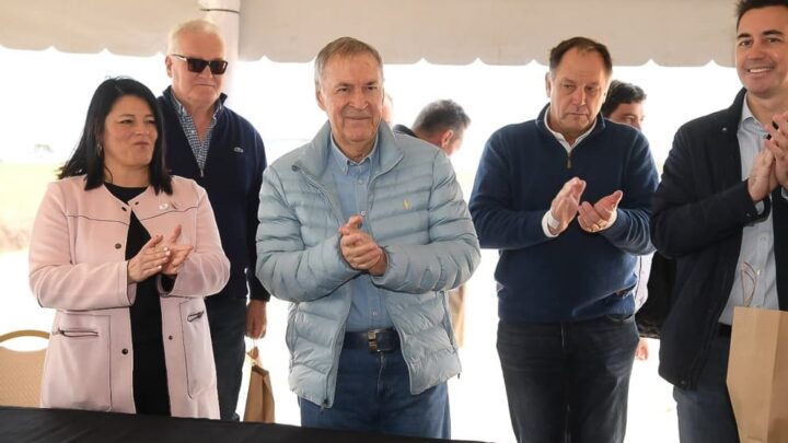 Schiaretti habilitó la pavimentación de la ruta secundaria S-397 en Tránsito