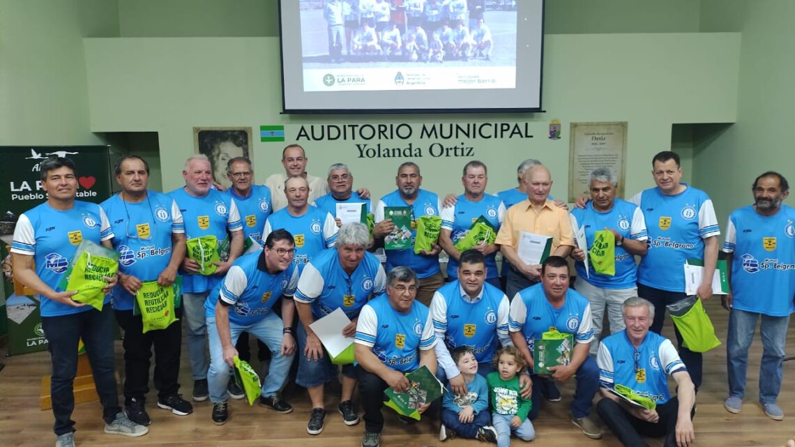 La Para: reconocen al plantel de Sportivo Belgrano a 40 años de obtener campeonato  Absoluto de fútbol