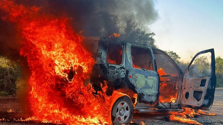 Brinkmann: se incendió un vehículo con daños totales