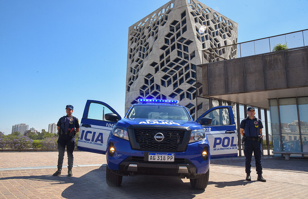 Llega a Balnearia un nuevo móvil policial Llega a Balnearia un nuevo móvil policial
