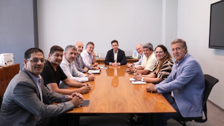 Manuel Calvo recibió a las autoridades del Foro de Intendentes Radicales