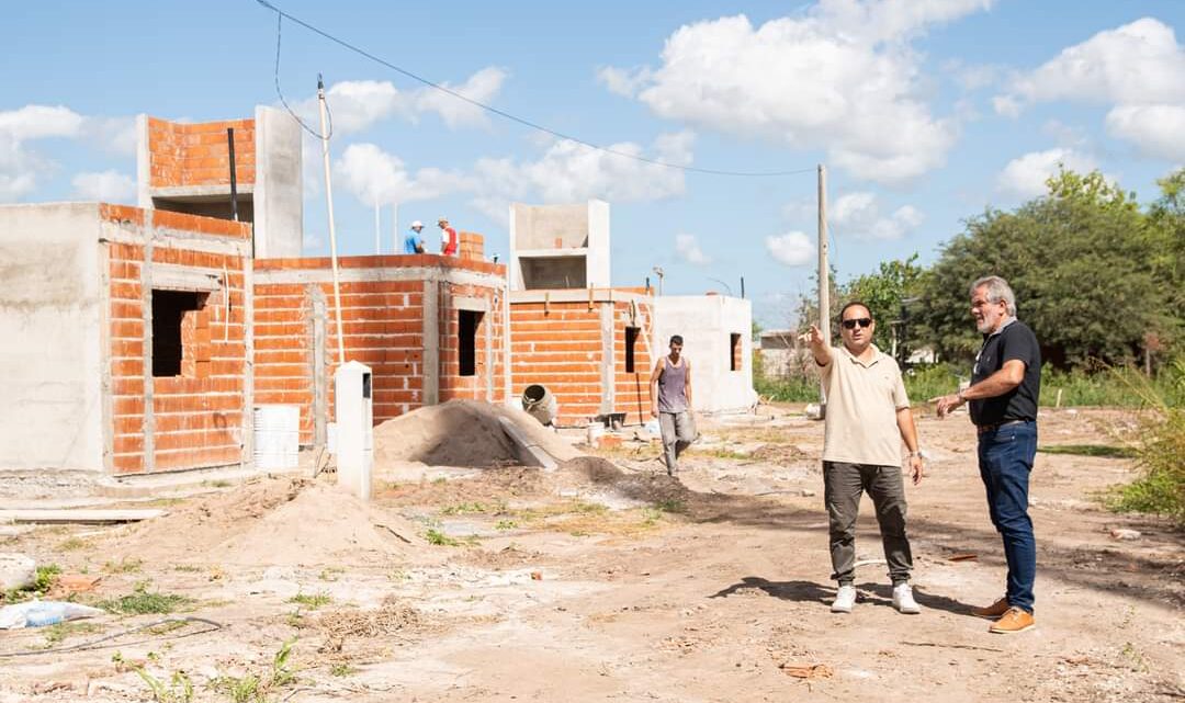 Villa Santa Rosa: sigue la construcción de viviendas sociales Villa Santa Rosa: sigue la construcción de viviendas sociales