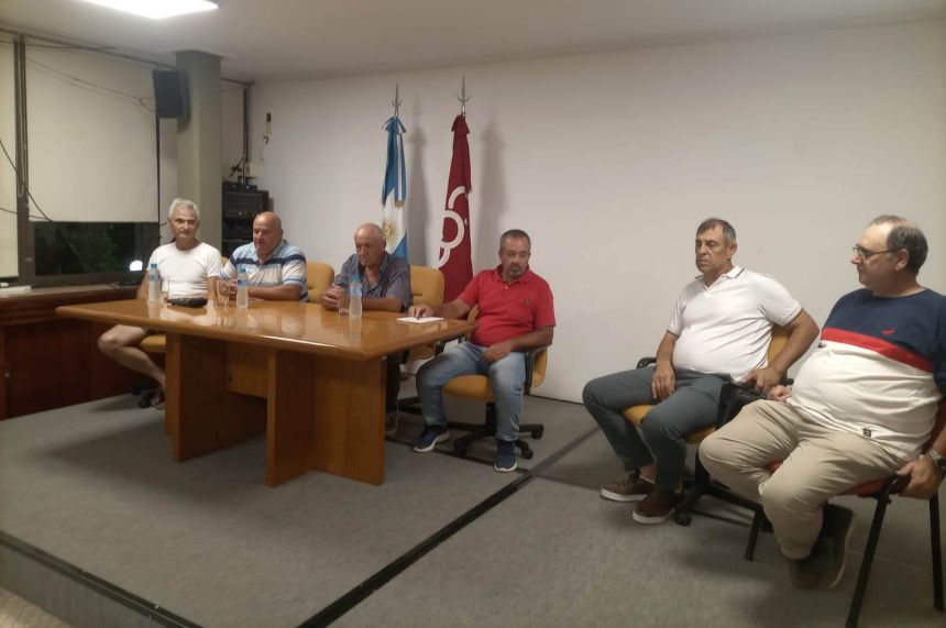 Morteros: Consorcios Camineros en crisis advierten de un tractorazo Morteros: Consorcios Camineros en crisis advierten de un tractorazo