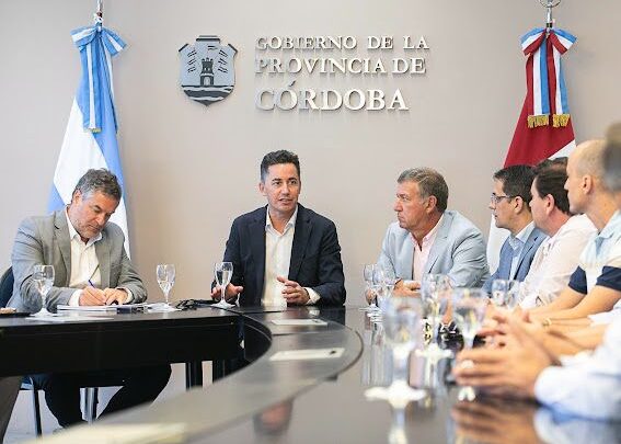 El ministro Manuel Calvo se reunió con intendentes de todos los departamentos de la provincia