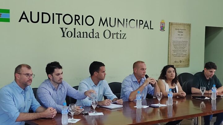 La Para: funcionarios provinciales, Consorcios y productores, evaluaron las consecuencias de las inundaciones