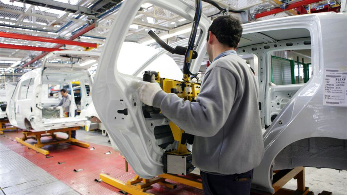 Recesión: en enero cayo un 33% la venta de autos 0Km Recesión: en enero cayo un 33% la venta de autos 0Km