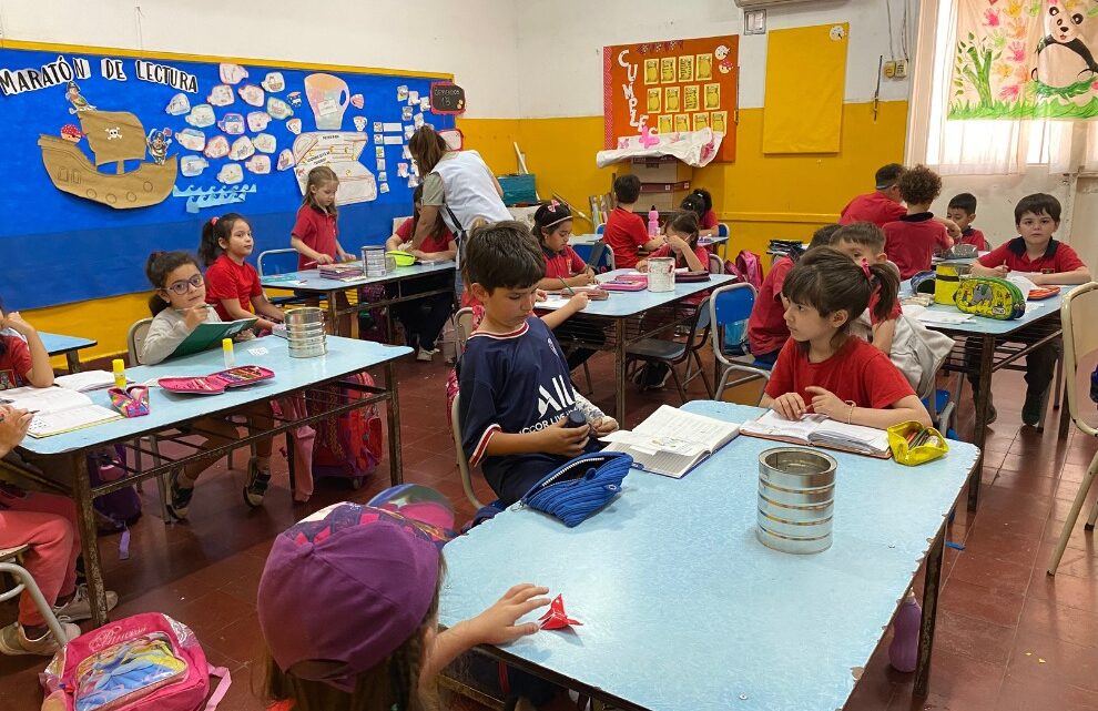 Periodo de ambientación: más de 200 mil estudiantes ingresan a las aulas este jueves Periodo de ambientación: más de 200 mil estudiantes ingresan a las aulas este jueves