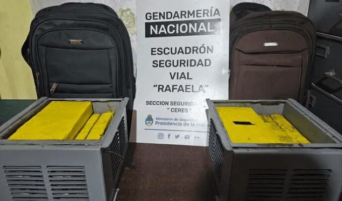 Detienen en Ceres a una pareja de bolivianos con 13 kilos de cocaína