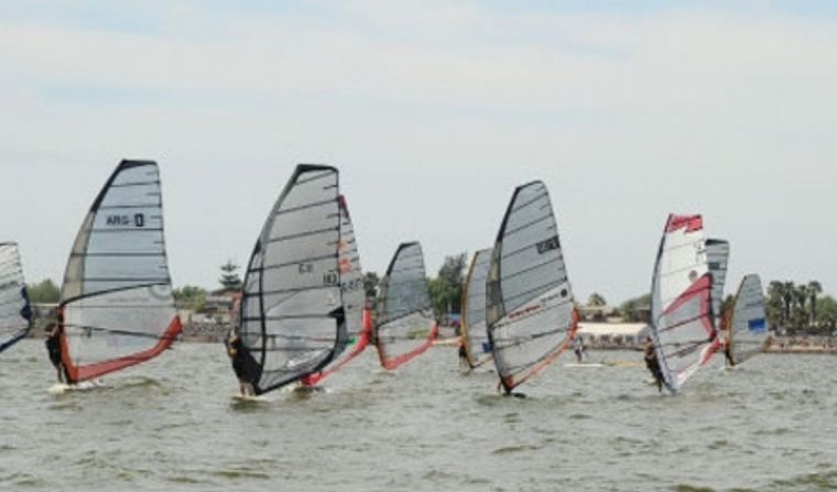 Miramar se prepara para recibir a las regatas del Campeonato Argentino de Optimist Miramar se prepara para recibir a las regatas del Campeonato Argentino de Optimist