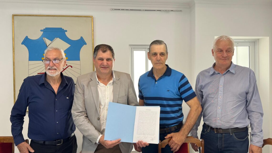 Balnearia: la Municipalidad cedió la administración del servicio de agua a la Cooperativa de Servicios Públicos Balnearia: la Municipalidad cedió la administración del servicio de agua a la Cooperativa de Servicios Públicos