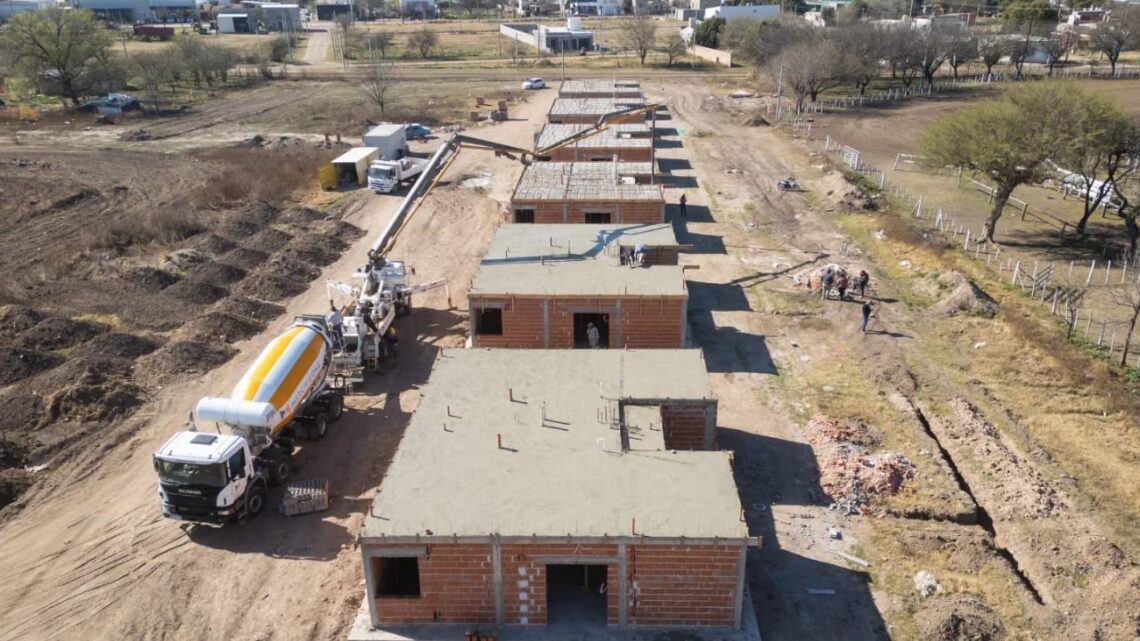 Villa Santa Rosa: avances en la construcción de 12 viviendas Villa Santa Rosa: avances en la construcción de 12 viviendas