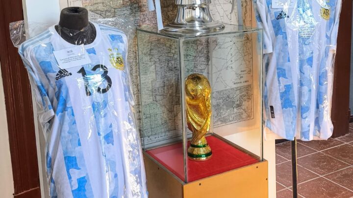 La Para: Se puede visitar el museo itinerante del Kempes hasta el domingo
