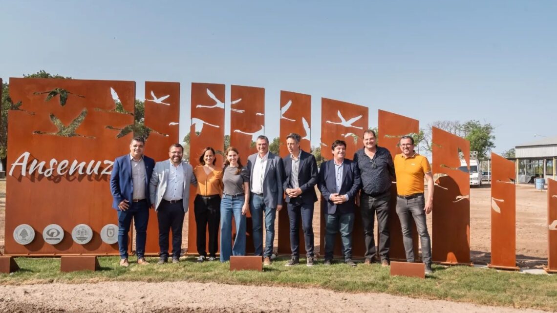 Turismo: se inauguraron los nuevos portales de la Región de Ansenuza Turismo: se inauguraron los nuevos portales de la Región de Ansenuza