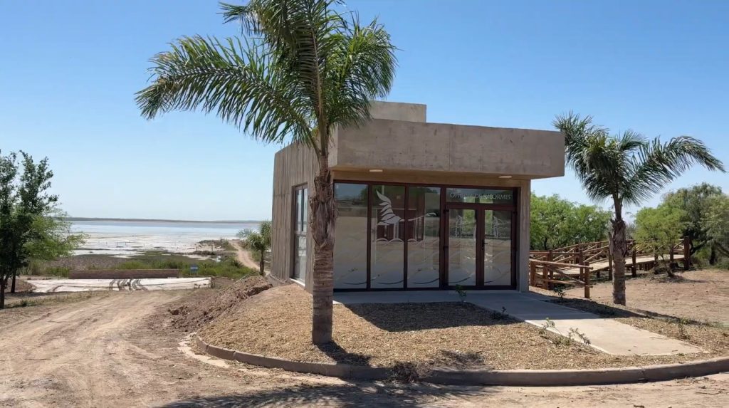 La Para: ya se construye la ultima etapa del Centro de Interpretación en Bahía de Ansenuza