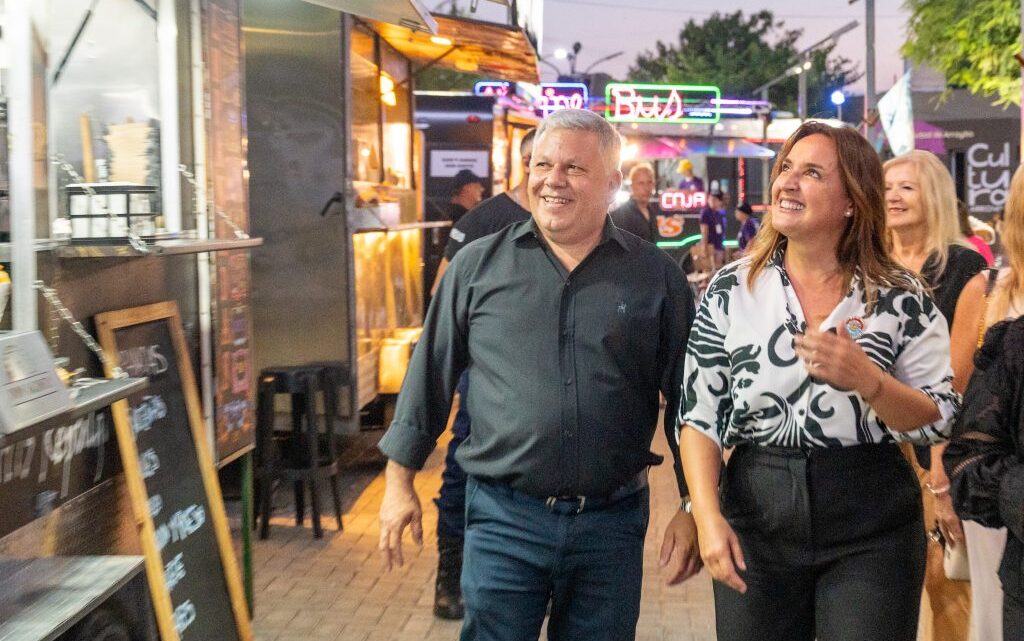 La Fiesta Nacional de la Dulce Ciudad del País celebró a un pueblo emprendedor La Fiesta Nacional de la Dulce Ciudad del País celebró a un pueblo emprendedor