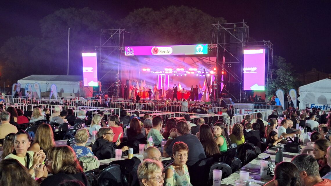 El Festi-Bal fue una muestra de la solidaridad y unión de los balnearenses El Festi-Bal fue una muestra de la solidaridad y unión de los balnearenses
