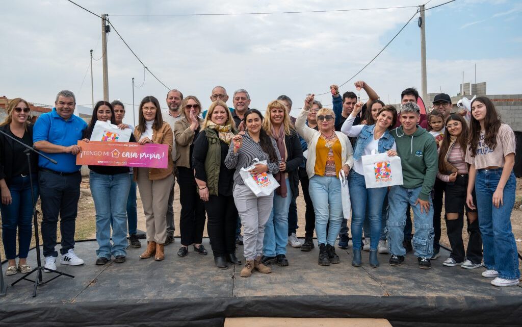 Arroyito: marca histórica en viviendas municipales, 83 unidades en ejecución