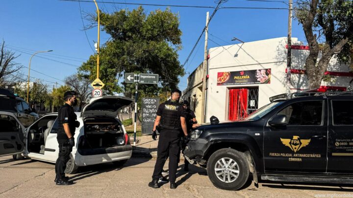 FPA detuvo a un sujeto que intentó escapar con un arma y acompañado de su hija