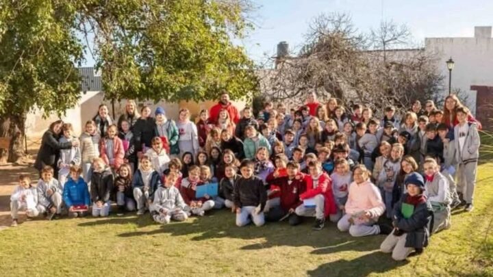 Villa Santa Rosa recibió a estudiantes de Córdoba y afianza su propuesta turística