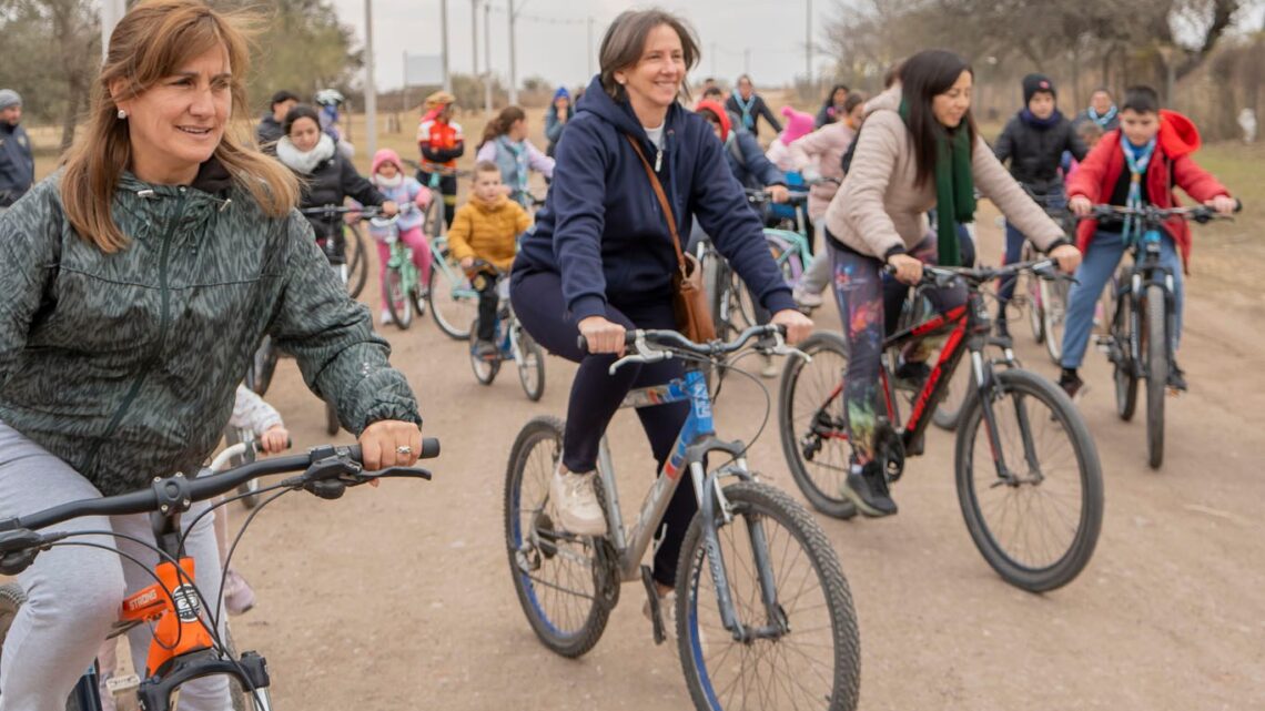 Villa Santa Rosa impulsa el cicloturismo como nueva forma de descubrir su patrimonio