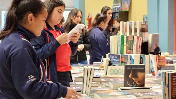 La literatura vuelve a ser protagonista en La Francia con la segunda edición de la Feria del Libro
