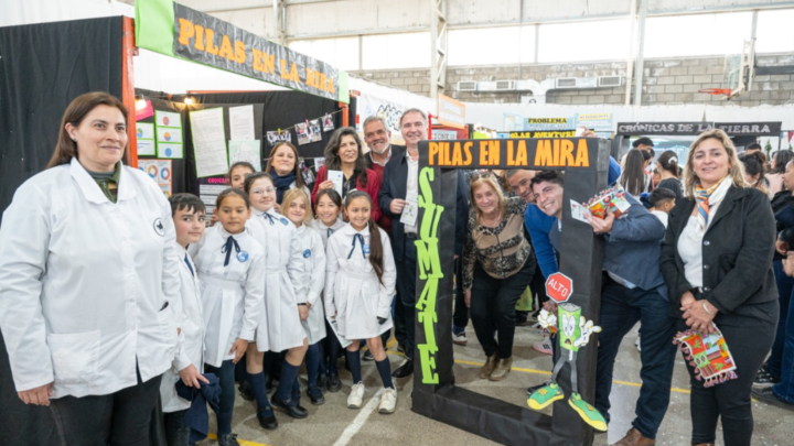 Villa Santa Rosa fue sede del inicio de la 57° Feria de Ciencias, el mayor encuentro educativo de Córdoba