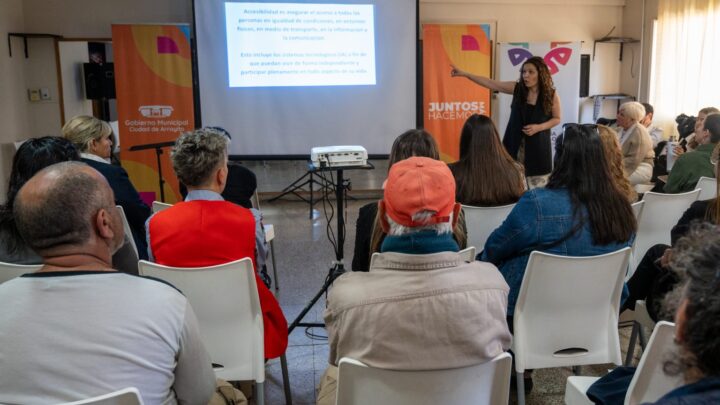 Arroyito impulsa un programa pionero de capacitación obligatoria para todo el personal municipal
