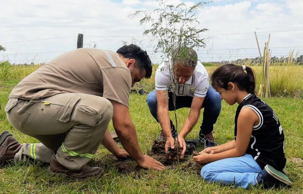Balnearia impulsa el plan ambiental “Forestando Nuestro Pueblo” Balnearia impulsa el plan ambiental “Forestando Nuestro Pueblo”