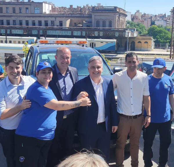 La Para recibió un nuevo móvil y equipamiento para la Guardia Local La Para recibió un nuevo móvil y equipamiento para la Guardia Local