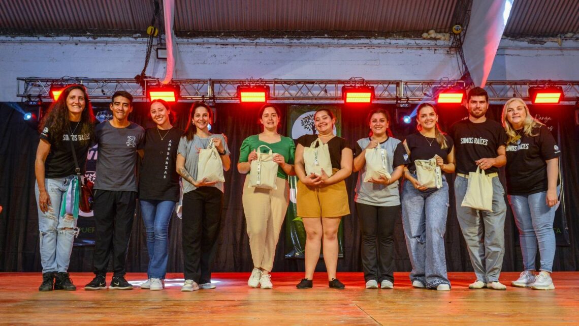 La Puerta celebró el 2º Encuentro de Danzas “Raíces que Unen” La Puerta celebró el 2º Encuentro de Danzas “Raíces que Unen”