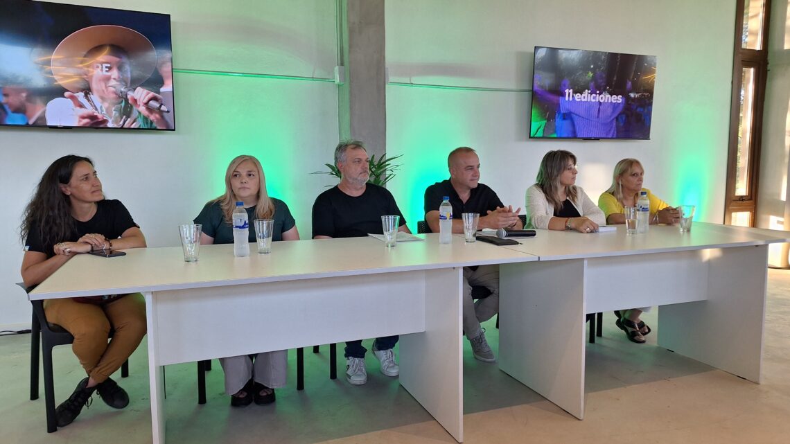 Tres pueblos, tres festivales: Ansenuza lanzó una grilla regional de espectáculos para diciembre