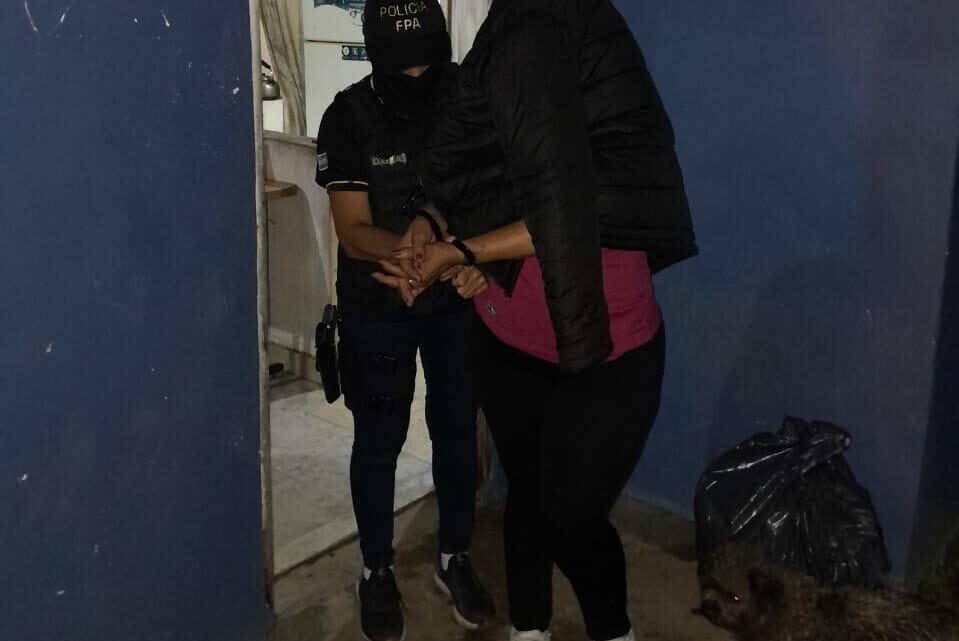 Detienen a una pareja por venta de drogas en Morteros