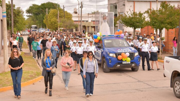Villa Santa Rosa celebró los 225 años de la Parroquia Santa Rosa de Lima