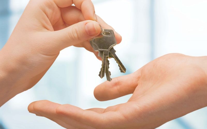 16 familias de Arroyito culminarán el 2025 con casa propia